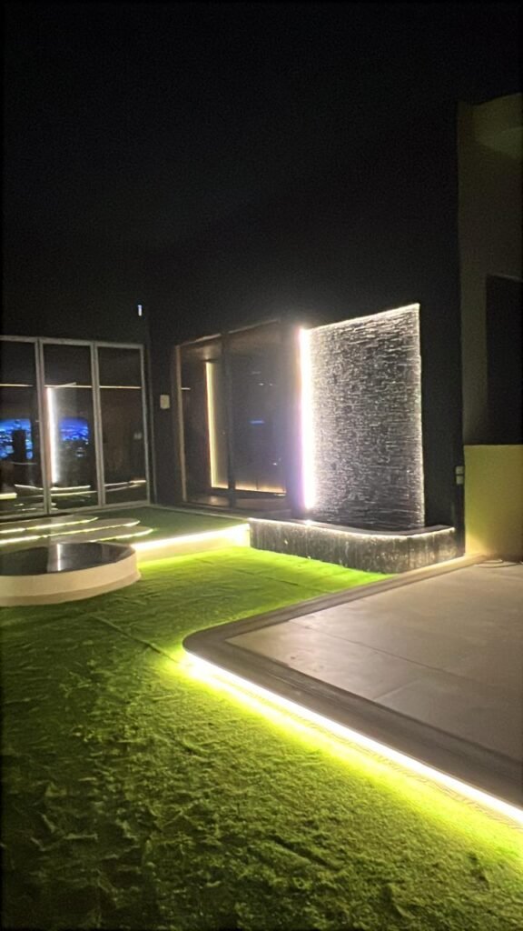 Water feature in dubai water fountain12
